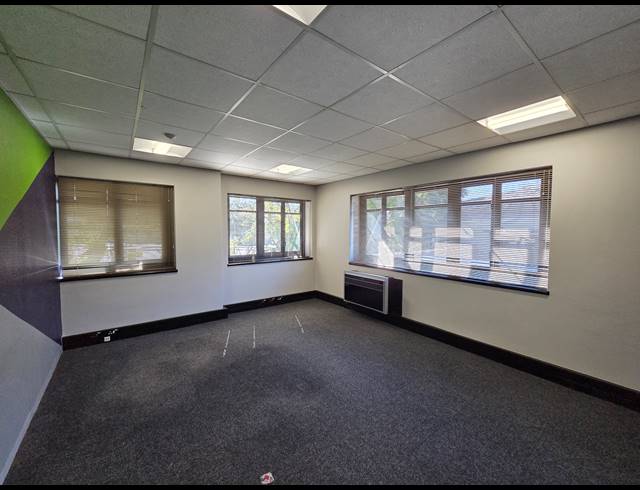 377M² OFFICE TO LET IN SANDOWN
